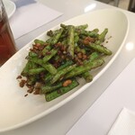 翡翠拉麵小籠包 - 乾煸四季豆