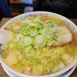 丸 中華そば - お友達の塩中華　これも食べたかった