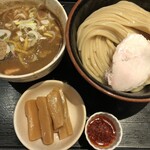 麺屋一燈 - 豚骨魚介つけ麺+メンマ＋辛味