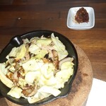 イエノミ ナニワ 301 - トントロ鉄板