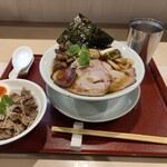 燃えよ麺助 - 