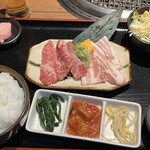 E-Go Yamagata Gyuu Ittou Gaiyakiniku Kurobeko - 