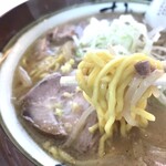 すみれ - 中太ちぢれ麺　西山製麺の特注　(味噌)