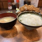 Kaname - ♦️とんかつ定食¥700
                      ♦️おかず大盛り¥200