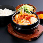 Seafood sundubu set meal