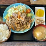 定食酒場 ようちゃん - しょうが焼定食 ¥900