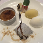 レストラン ラ・ペーシュ - デザート盛り合わせ