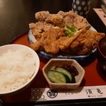 うなぎ とんかつ 濱亀 - 唐揚げ4個定食820円とあり得ないコスパ♪