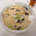 麗水 - 青菜湯年糕（野菜たっぷりタンもち） ¥680
  上海風のお雑煮です!?