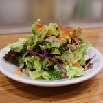 ジェット ベイカー - ■7種の新鮮野菜グリーンサラダ　¥980
新鮮野菜がたっぷり！
ドレッシングも美味しいです。