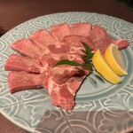 焼肉のMr.青木 - 名物黒毛和牛上タン塩