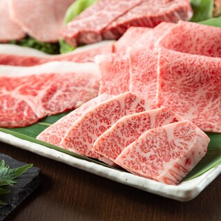 As a Yakiniku (Grilled meat) restaurant, our focus is on the meat itself.