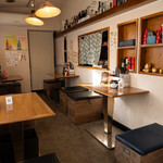 ベトナム居酒屋さるちゃん - 内観全体