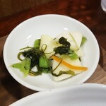 キッチン ブルー グローブ - 葉っ入りお新香は美味いね