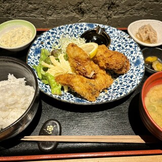 福寿堂 - 料理写真:カキフライタルタルソース添え定食