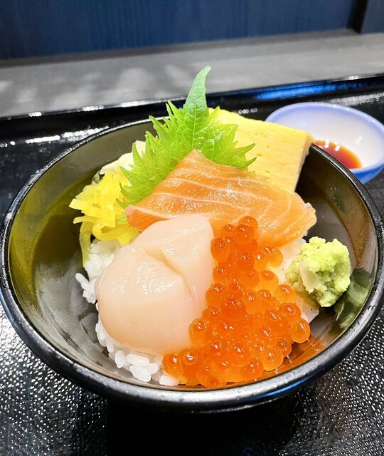 江戸辻屋　マグロ丼　本まぐろの大トロ丼　