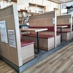 回転寿司 余市番屋 - こちらは６人掛け