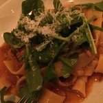 bills 横浜赤レンガ倉庫 - 2013/12 パッパルデッレ w/ 仔牛とポークのラグーソース 1300円