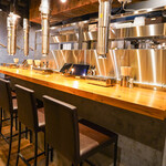 焼肉大衆酒場 真 肉焼屋 - カウンター