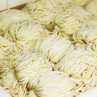 食感にこだわった自家製麺