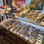 パティスリー レザネフォール 恵比寿本店 - 