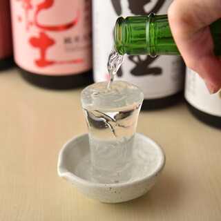 Welcome to the profound world of sake, created by traditional techniques and the blessings of nature.