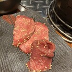 炭火焼ホルモン ぐう - 