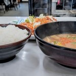 ハイライト食堂 - ジャンボチーズチキンカツの大御飯変更と特製豚汁変更