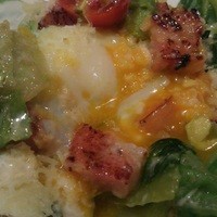 ぷれじでんと千房 シェラトン都ホテル大阪店 - 焼ロメインレタスのサラダ　半熟卵を絡めて