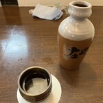 庄や - 日本酒大徳利のぬる燗