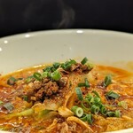 七席中華 コバコ - 白菜、人参、青菜  豚ミンチ具だくさんで、お鍋を食べているような気分