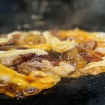 ともえ - 魅惑の「とん平」( ≖ᴗ≖​)ﾆﾔｯ   豚肉+ 玉子+ ソース･マヨ                      カロリー無視の背徳の逸品  (*´ч`*) ｳﾝﾏッ！