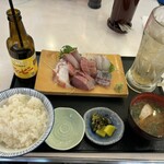 浜焼き海鮮居酒屋 大庄水産 - ⭐︎刺身定食(税込1,250円/ご飯、味噌汁おかわり無料)&ホッピーセット(白)