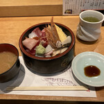 Sushi Masa - ちらしの具の大盛り　1210円