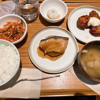 カフェ&ミール ムジ_0