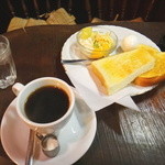 名曲・珈琲 麦 - モーニングセットＡの１番とホットコーヒー