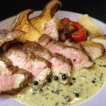 サンフォコン - 栗を食べて育ったガリシア豚のロースト　ポワブルソース