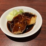 Rou Gai Rou Bekkan - 蓮根餅。これは美味しかった。造りは雑だけど。中華料理のすごいのは調理法が理に適っているから。これも本気で作れば発狂するほど美味くなろうに。