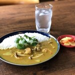 カレー屋 カルダモン - エビカレー¥950