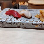 銀座のみこ寿司 - 赤身、帆立