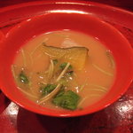 かぼちゃと蕎麦かきの味噌汁　白味噌仕立て