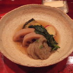 草喰 なかひがし - 炊き合わせ　ズイキ・レンコン・茄子・サツマイモ芋の葉