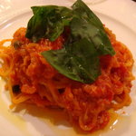 オステリアラブラ - キターラ　渡り蟹のトマトソース（1680円）