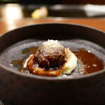 銀座 鉄板焼き Sublime - A5黒毛和牛ハンバーグ