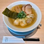 ワンタン麺専門店 たゆたふ - 特製雲呑麺（白だし）