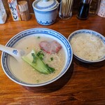 香港麺 新記 - 