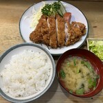 とんかつ　けやき - ロースカツ定食松¥1050
