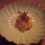 玄海産真鯛の刺身　胡麻餡肝和え　素晴らしい熟成と胡麻と肝の風味が絶品です！