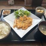 Kissakeishoku Mirai - チーズと大葉のチキンカツランチ６２０円。