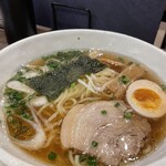 Manyouan - 醤油ラーメン 790円